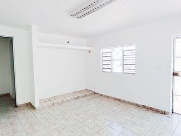 Casa en venta en la Colonia Campestre, Chetumal.