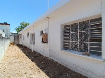 Casa en venta en la Colonia Campestre, Chetumal.