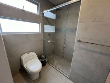 En Venta Casa de 3 habitaciones en Chacapamba
