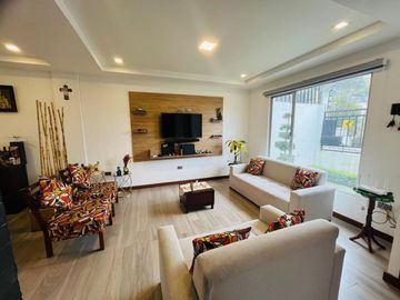 En Venta Casa de 3 habitaciones en Chacapamba