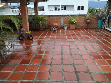 venta casa el caney esquinera 4 plantas  con locales y apartamentos