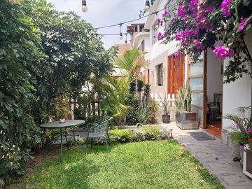 VENTA DE CASA Y COCHERA EN URB. EL CLUB SANTA MARIA DE HUACHIPA