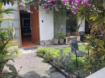 VENTA DE CASA Y COCHERA EN URB. EL CLUB SANTA MARIA DE HUACHIPA