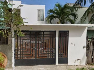 CASA EN VILLAS RIVIERA, PLAYA DEL CARMEN