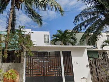 CASA EN VILLAS RIVIERA, PLAYA DEL CARMEN