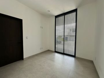 CASA NUEVA EN VENTA EN LOMAS DEL MOLINO V LEON GTO, ZONA NORTE. CASA CON OPCIÓN A 4ta RECÁMARA O ESTUDIO PLANTA BAJA.