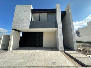 CASA NUEVA EN VENTA EN LOMAS DEL MOLINO V LEON GTO, ZONA NORTE. CASA CON OPCIÓN A 4ta RECÁMARA O ESTUDIO PLANTA BAJA.