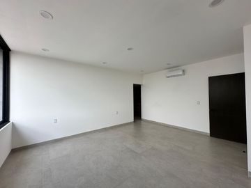 CASA NUEVA EN VENTA EN LOMAS DEL MOLINO V LEON GTO, ZONA NORTE. CASA CON OPCIÓN A 4ta RECÁMARA O ESTUDIO PLANTA BAJA.