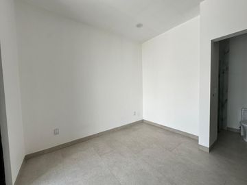 CASA NUEVA EN VENTA EN LOMAS DEL MOLINO V LEON GTO, ZONA NORTE. CASA CON OPCIÓN A 4ta RECÁMARA O ESTUDIO PLANTA BAJA.