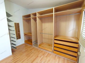 Casa en renta Tijuana Santa Fe 3era secc Muy Bonita en privada con rapidos accesos
