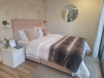 DEPARTAMENTO EN PRE VENTA (DICIEMBRE 2026) DE 01  DORMITORIO + ESTAR CON BALCÓN