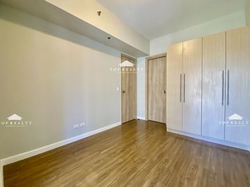 Travertine at Portico 1-Bedroom 1BR Condo in Pasig City