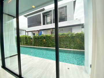For Sale 5 bedrooms 5 bathroom Belgravia Exclusive Pool Villa Bangna-Rama9