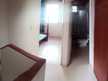 CASA REMODELADA VILLAS DE GRANADA