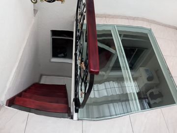 CASA REMODELADA VILLAS DE GRANADA