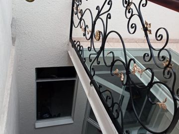 CASA REMODELADA VILLAS DE GRANADA