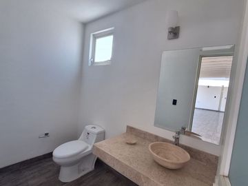 OPORTUNIDAD DEPARTAMENTO PLANTA BAJA CON ROOF VISTA AL CENTRO DE SAN MIGUEL DE ALLENDE