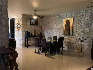 Se Vende Hacienda en Cancun Colonia Doctores II Escriturada atrás de Vía Cumbres