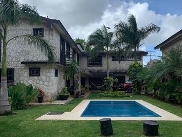 Se Vende Hacienda en Cancun Colonia Doctores II Escriturada atrás de Vía Cumbres