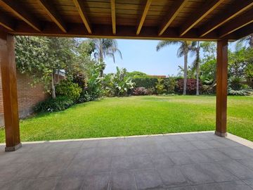 OPORTUNIDAD POR VIAJE CASA REMODELADA ZONA EXCLUSIVA MOLINA VIEJA 700M2