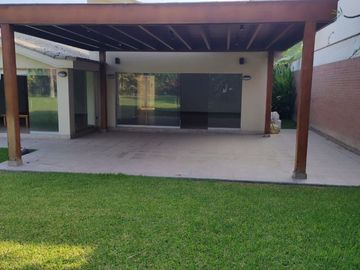 OPORTUNIDAD POR VIAJE CASA REMODELADA ZONA EXCLUSIVA MOLINA VIEJA 700M2