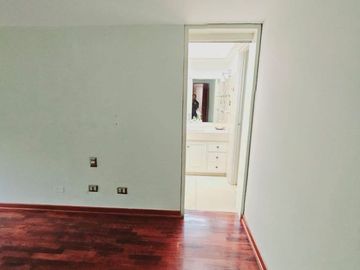 OPORTUNIDAD POR VIAJE CASA REMODELADA ZONA EXCLUSIVA MOLINA VIEJA 700M2