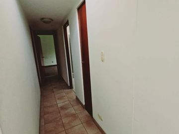 OPORTUNIDAD POR VIAJE CASA REMODELADA ZONA EXCLUSIVA MOLINA VIEJA 700M2