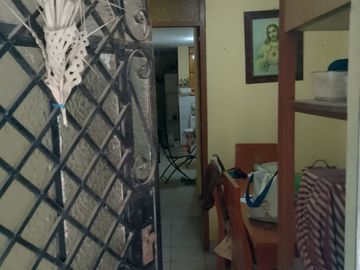 SE VENDE CASA PARA INVERSION CON 6 DEPARTAMENTOS -  COMAS, AV. SAN FELIPE