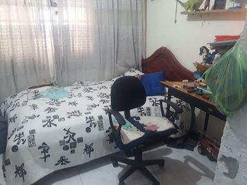 VENDO CASA ESQUINERA  COMERCIAL CON TERRAZA PARA CONSTRUIR TERCER PISO