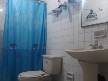 VENDO CASA ESQUINERA  COMERCIAL CON TERRAZA PARA CONSTRUIR TERCER PISO