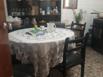 VENDO CASA ESQUINERA  COMERCIAL CON TERRAZA PARA CONSTRUIR TERCER PISO