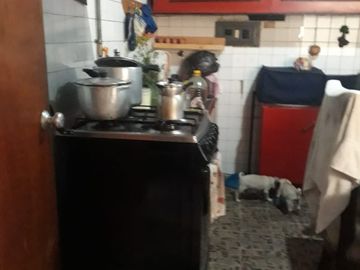 VENDO CASA ESQUINERA  COMERCIAL CON TERRAZA PARA CONSTRUIR TERCER PISO