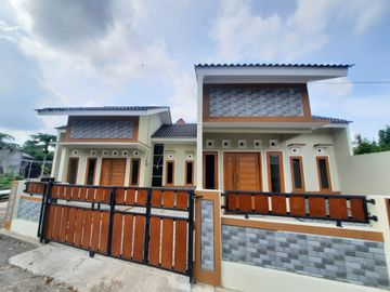 UNIT TERBATAS!! RUMAH 500 JUTA SAJA LINGKUNGAN NYAMAN DAN NASIONALIS
