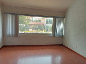 CASA EN RENTA EN CLUB DE GOLF VALLE ESCONDIDO