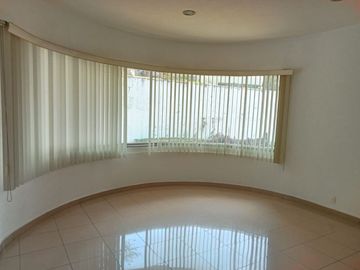 CASA EN RENTA EN CLUB DE GOLF VALLE ESCONDIDO