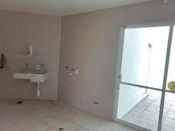 CASA EN RENTA EN CLUB DE GOLF VALLE ESCONDIDO