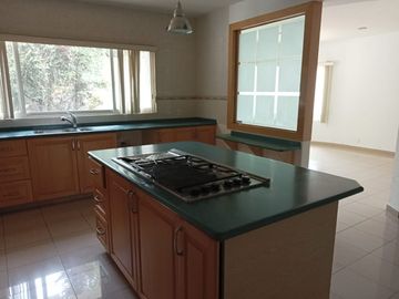 CASA EN RENTA EN CLUB DE GOLF VALLE ESCONDIDO