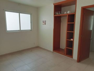 CASA EN RENTA EN CLUB DE GOLF VALLE ESCONDIDO