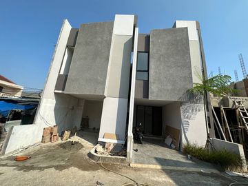 RUMAH MINIMALIS MURAH CONDET JAKARTA TIMUR JAKTIM 2LT +ROOFTOP DIJUAL