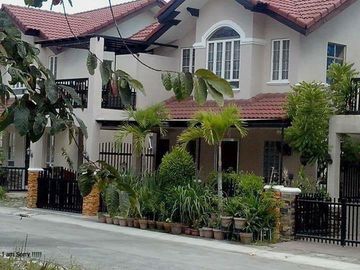 Ridge Side - Classic House & Lot for Sale w/ Overlooking Laguna de bay in Canyon Ranch Village beside Aera,Ciela, near Manila Southwoods in Binan, Lag