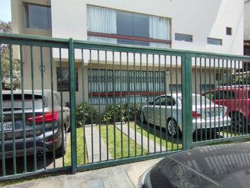 ¡OPORTUNIDAD ÚNICA! VENDO HERMOSO DEPARTAMENTO DE 107 M² CON COCHERA EN URB. VALLE HERMOSO, SURCO