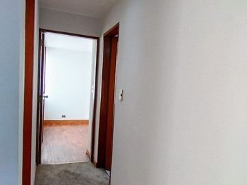 ¡OPORTUNIDAD ÚNICA! VENDO HERMOSO DEPARTAMENTO DE 107 M² CON COCHERA EN URB. VALLE HERMOSO, SURCO