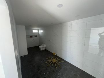 En venta casa de 3 dormitorios en Urb.La Joya