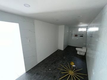 En venta casa de 3 dormitorios en Urb.La Joya