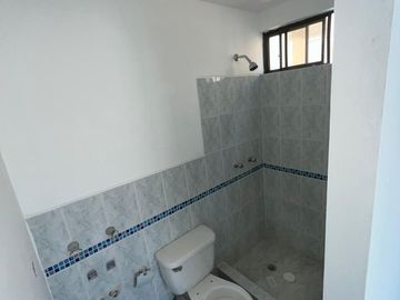 En venta casa de 3 dormitorios en Urb.La Joya