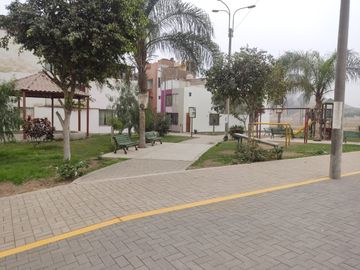 VENDO CASA DE ESTRENO DE 2 PISOS-CARABAYLLO