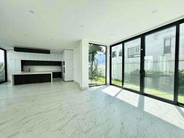 CASA EN VENTA EN BOSQUES DE LAS MISIONES, CARRETERA NACIONAL