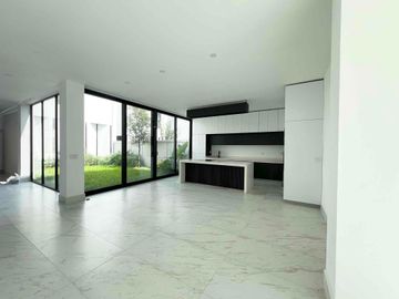 CASA EN VENTA EN BOSQUES DE LAS MISIONES, CARRETERA NACIONAL