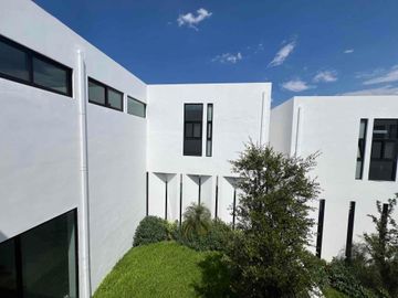 CASA EN VENTA EN BOSQUES DE LAS MISIONES, CARRETERA NACIONAL
