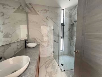 CASA EN VENTA EN BOSQUES DE LAS MISIONES, CARRETERA NACIONAL